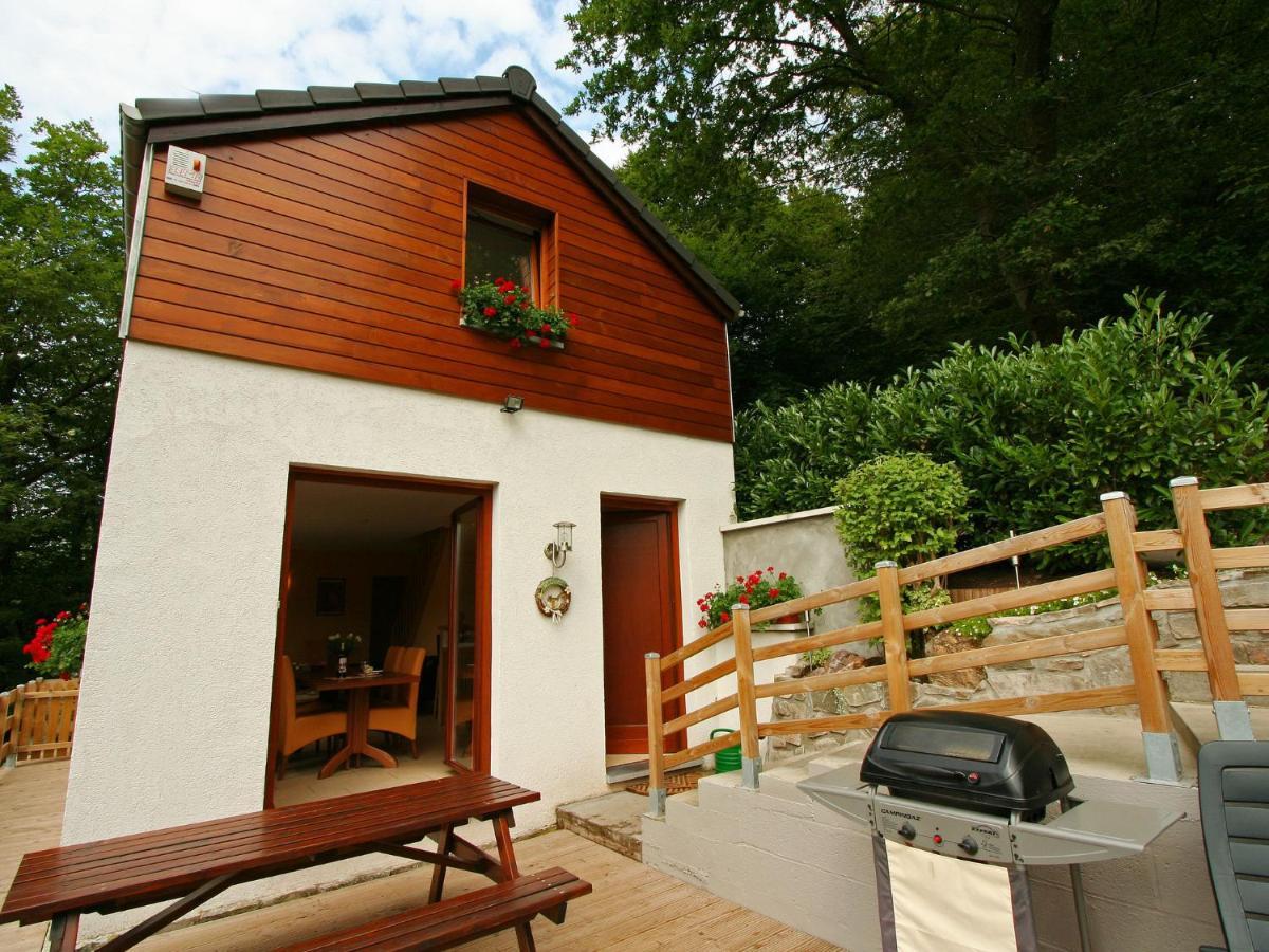 Cottage With A Terrace And A View Of The Valley Aywaille Exterior photo