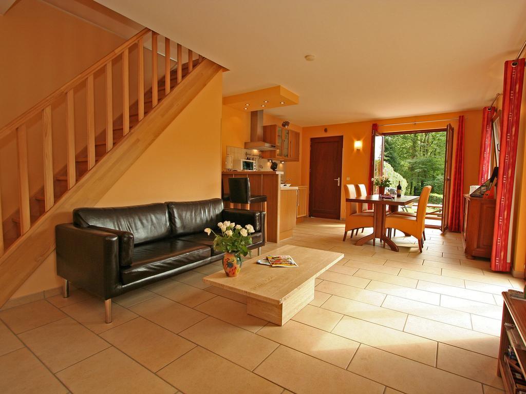 Cottage With A Terrace And A View Of The Valley Aywaille Exterior photo